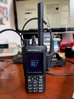 Motorola R7 Professional Two Way Radio