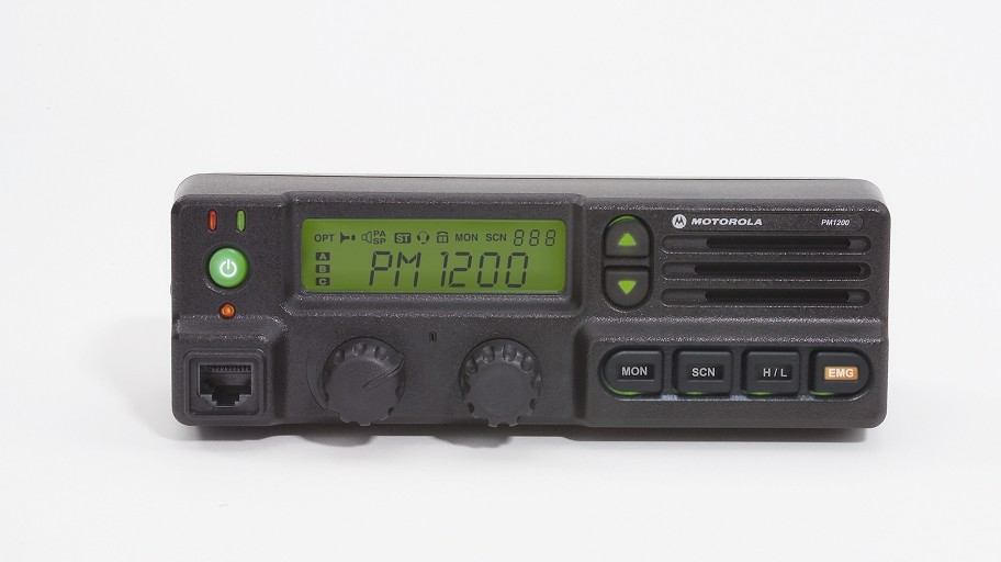 A 29.7–37MHz 120 Watt Model AAM32BMD9PW5AN Motorola PM1200 Low Band 